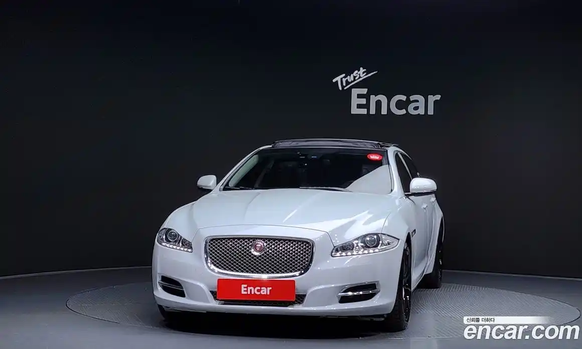 Jaguar XJ 2015 3.0 гидро в Москве № 256071, фото 3