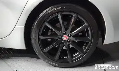 Jaguar XJ 2015 3.0 гидро в Москве № 256071, миниатюра 5