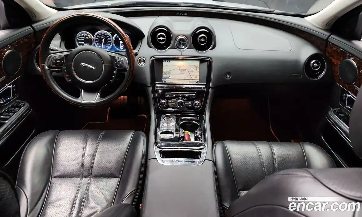Jaguar XJ 2015 3.0 гидро в Москве № 256071, фото 7