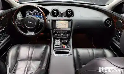 Jaguar XJ 2015 3.0 гидро в Москве № 256071, миниатюра 7