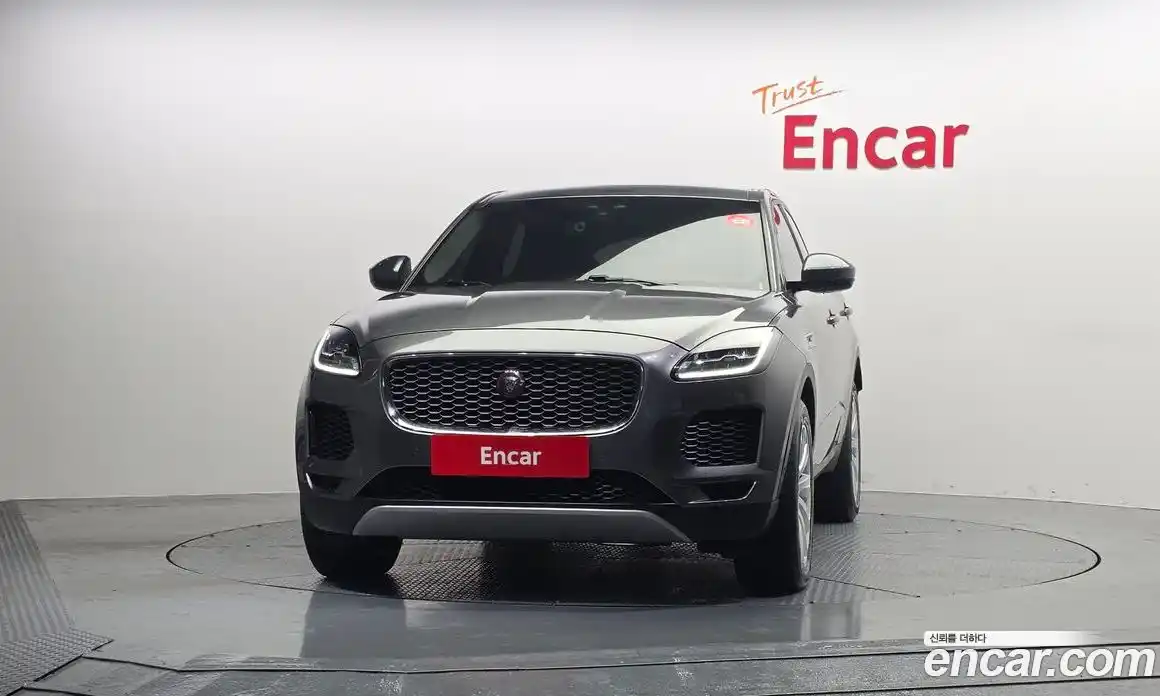 Jaguar E-Pace 2018 2.0 гидро в Москве № 256080, фото 3
