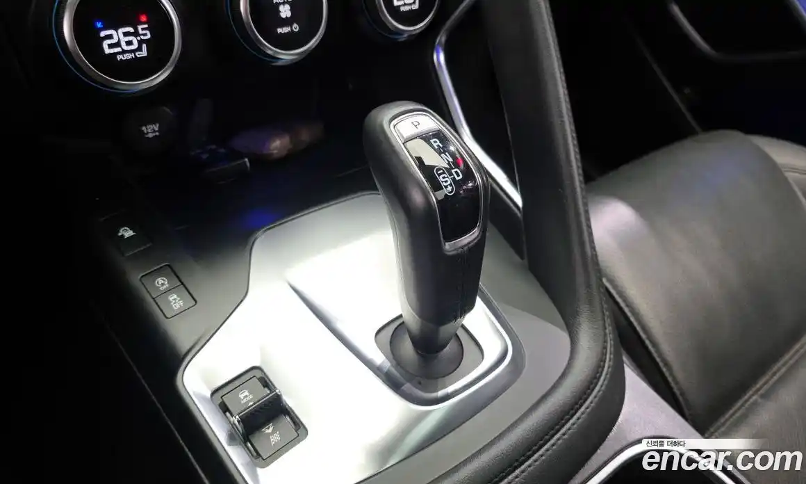 Jaguar E-Pace 2018 2.0 гидро в Москве № 256080, фото 9