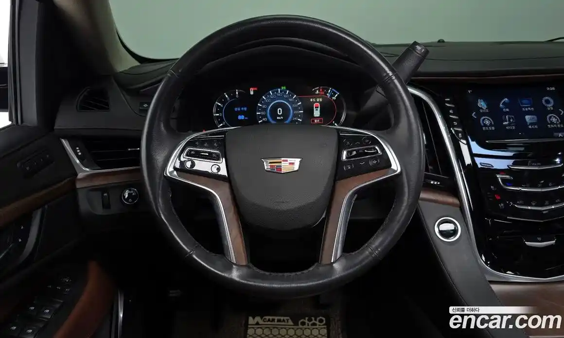 Cadillac Escalade 2020 6.2 гидро в Москве № 256459, фото 13