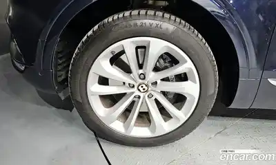 Bentley Bentayga 2020 4.0 гидро в Москве № 256669, миниатюра 5