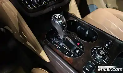 Bentley Bentayga 2020 4.0 гидро в Москве № 256669, миниатюра 9