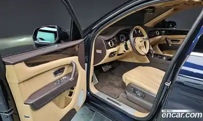 Bentley Bentayga 2020 4.0 гидро в Москве № 256669, миниатюра 10