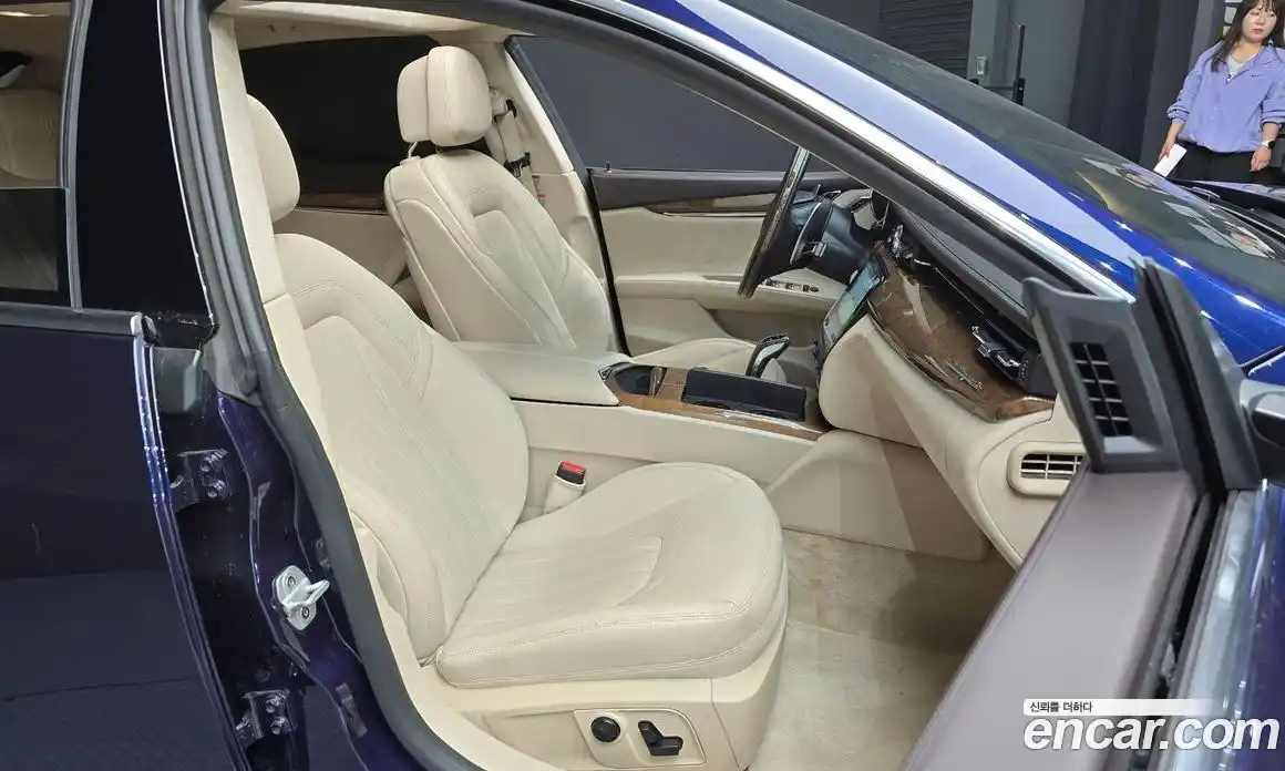 Maserati Quattroporte 2019 3.0 гидро в Москве № 282839, фото 12