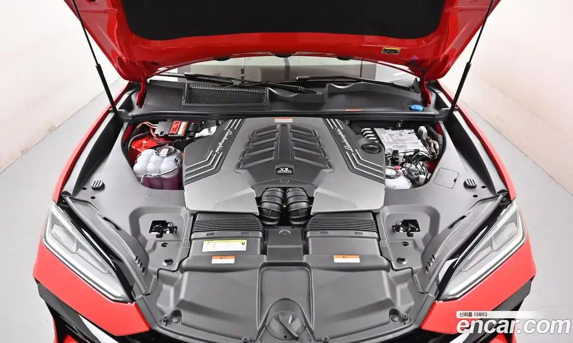 Lamborghini Urus 2025 4.0 гидро в Москве № 295756, фото 6