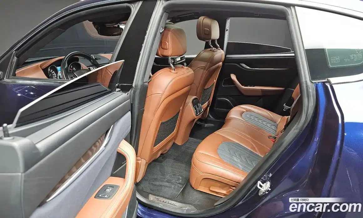 Maserati Levante 2020 3.0 гидро в Москве № 304542, фото 11