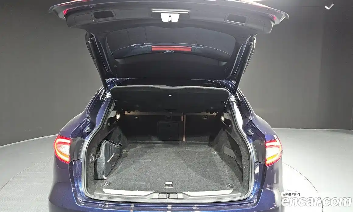 Maserati Levante 2020 3.0 гидро в Москве № 304542, фото 20