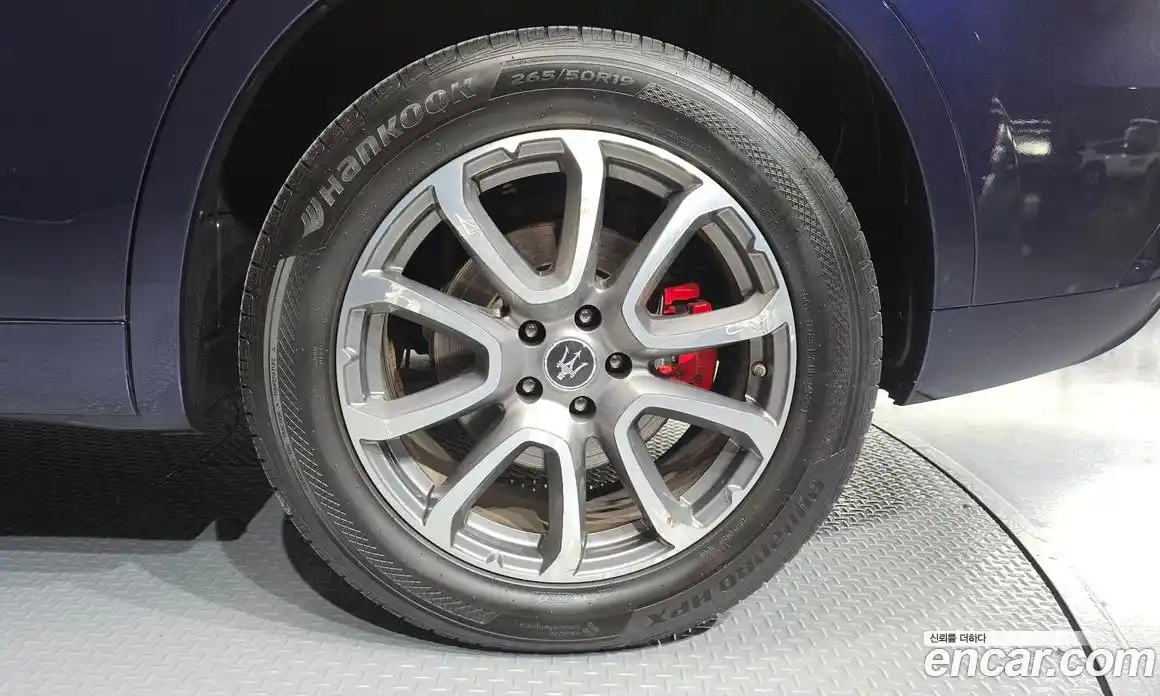 Maserati Levante 2020 3.0 гидро в Москве № 304542, фото 5