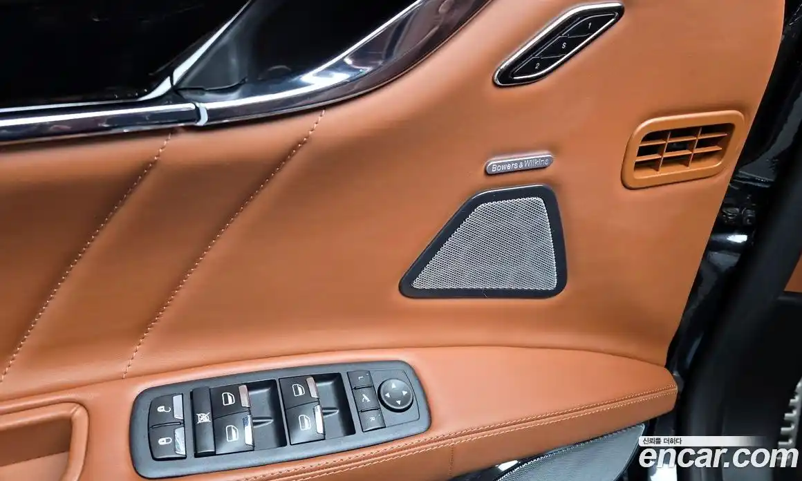 Maserati Quattroporte 2023 3.0 гидро в Москве № 304550, фото 14