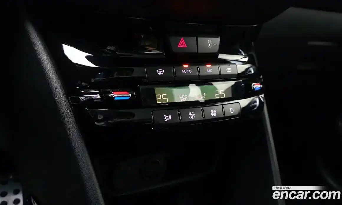 Peugeot 2008 2016 1.6 гидро в Москве № 305658, фото 14