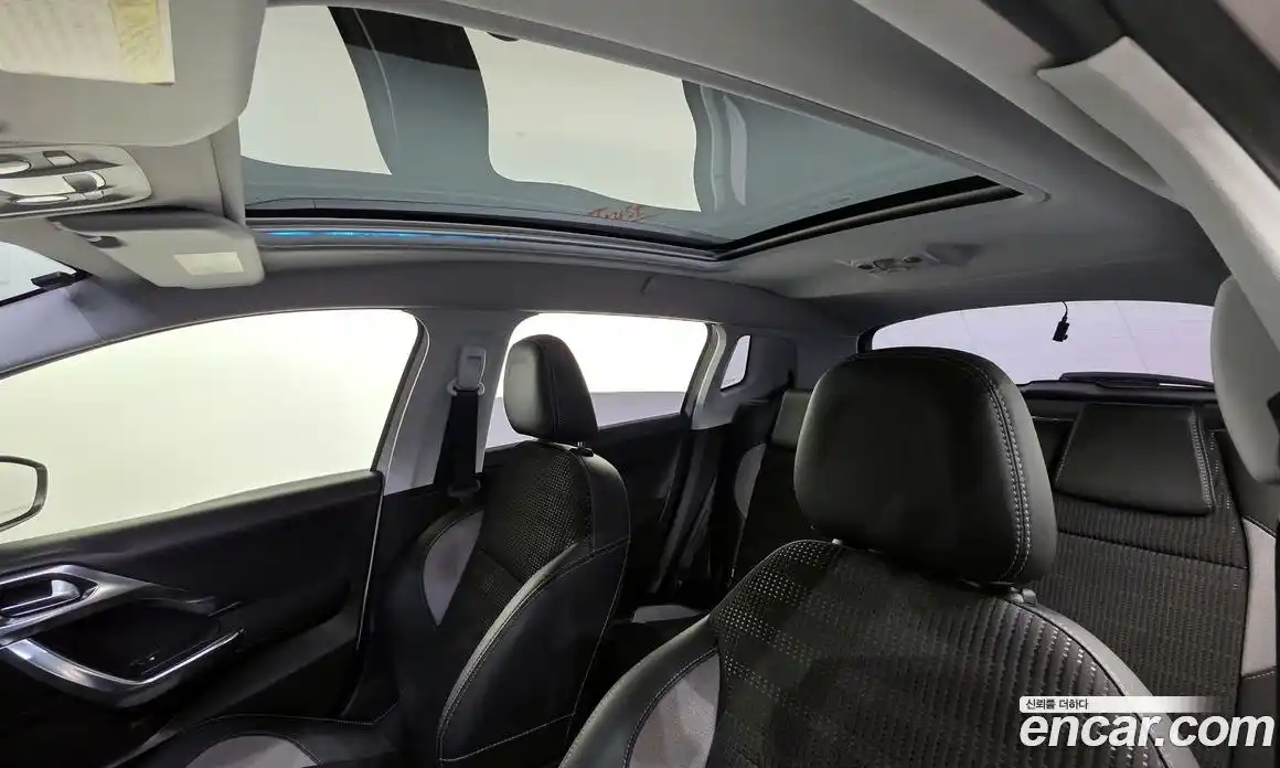 Peugeot 2008 2016 1.6 гидро в Москве № 305658, фото 19