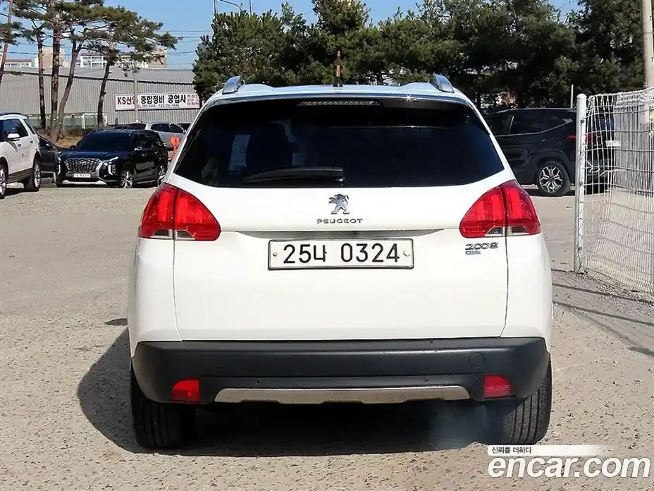 Peugeot 2008 2015 1.6 гидро в Москве № 322033, фото 4