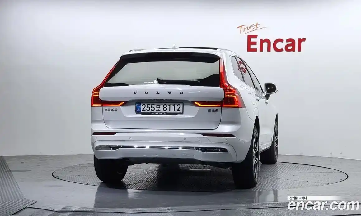 Volvo XC60 2025 2.0 гидро в Москве № 325992, фото 4