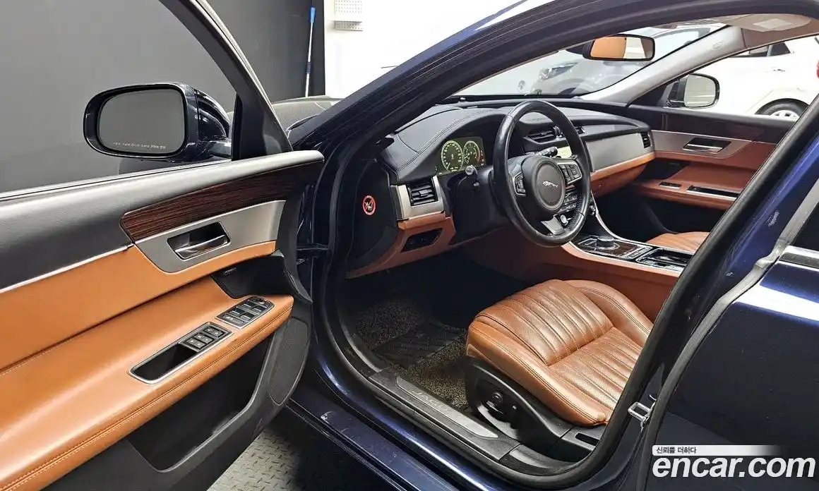 Jaguar XF 2017 3.0 гидро в Москве № 335802, фото 10