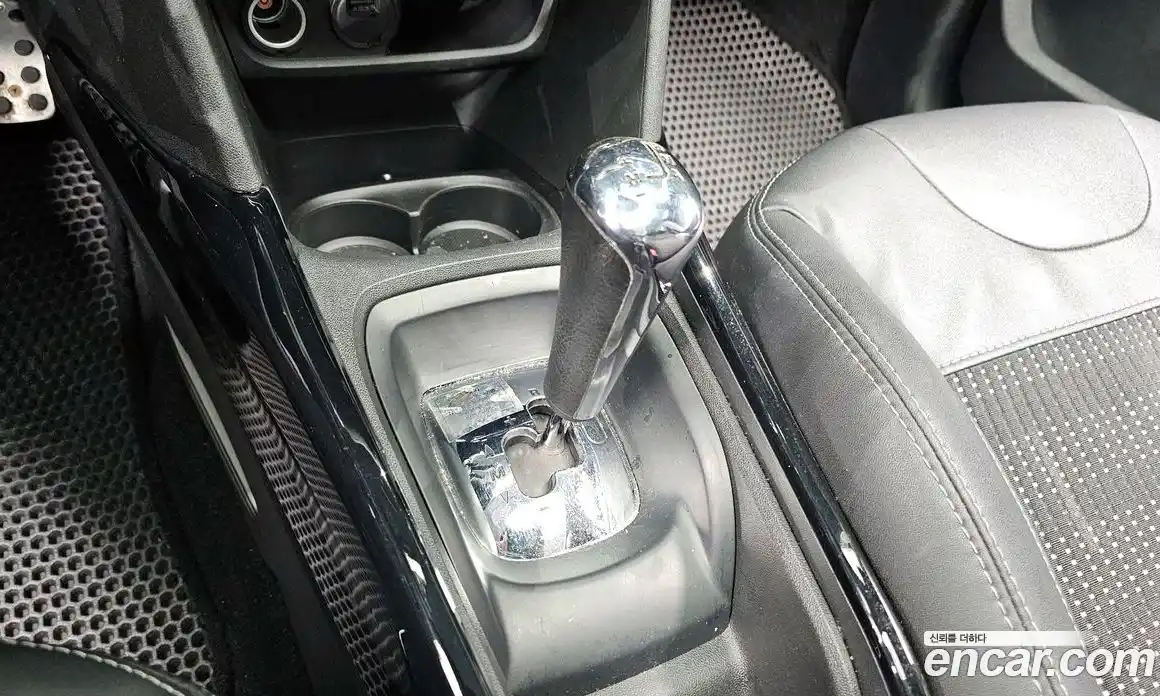 Peugeot 2008 2015 1.6 гидро в Москве № 336245, фото 9