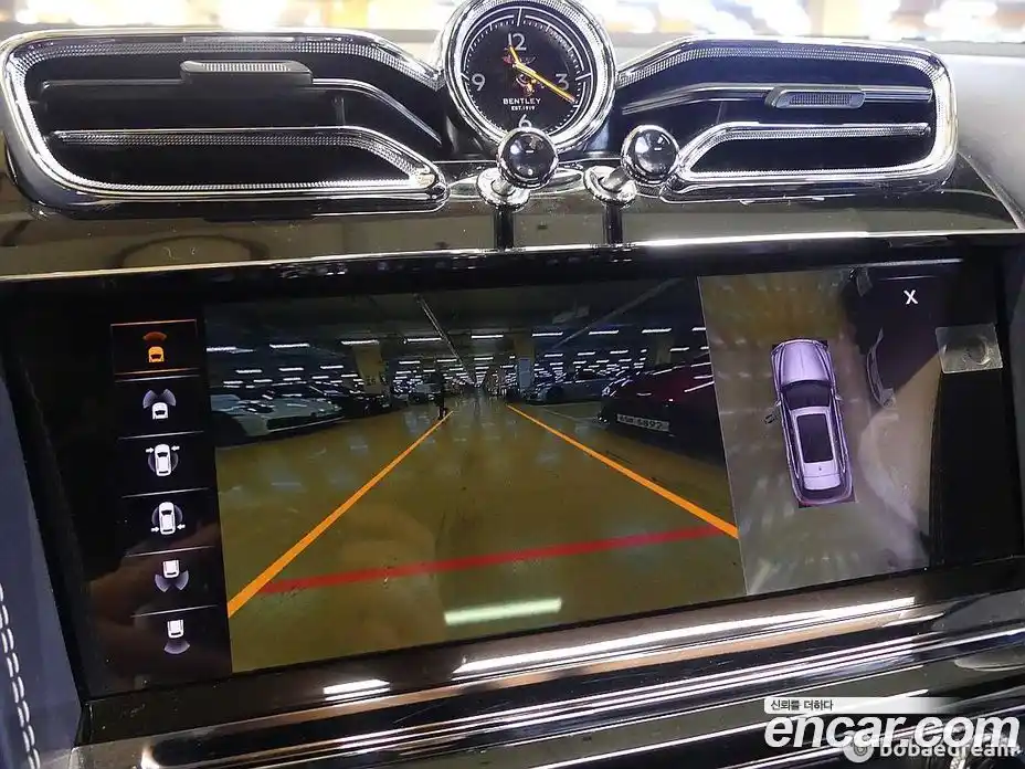 Bentley Bentayga 2021 4.0 гидро в Москве № 366526, фото 15