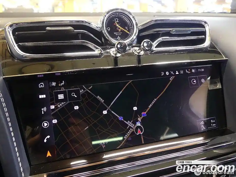 Bentley Bentayga 2021 4.0 гидро в Москве № 366526, фото 16