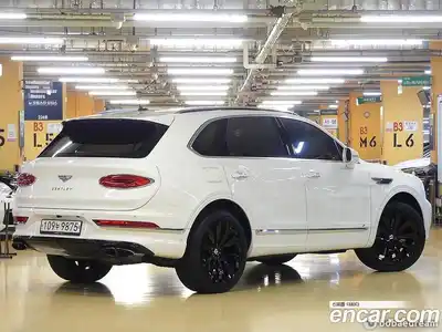Bentley Bentayga 2021 4.0 гидро в Москве № 366526, миниатюра 2