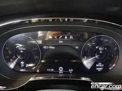 Bentley Bentayga 2021 4.0 гидро в Москве № 366526, миниатюра 8