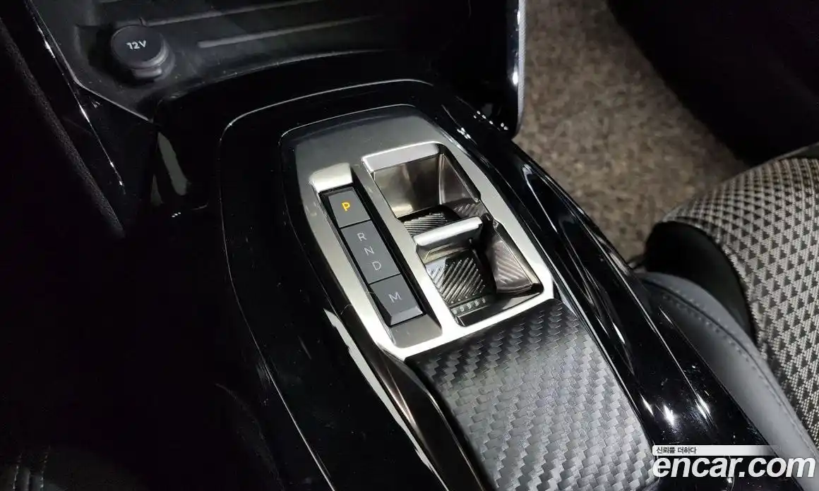 Peugeot 2008 2022 1.5 гидро в Москве № 405601, фото 9