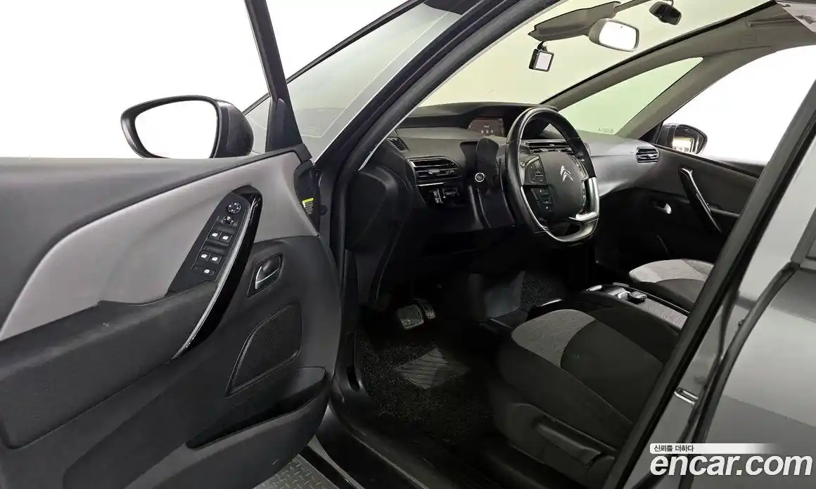 Citroen C4 Spacetourer 2019 2.0 гидро в Москве № 407657, фото 11
