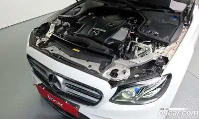 Mercedes-Benz E-Class 2019 2.0 гидро, миниатюра 6
