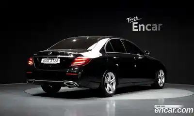 Mercedes-Benz E-Class 2018 2.0 гидро в Москве № 427644, миниатюра 2