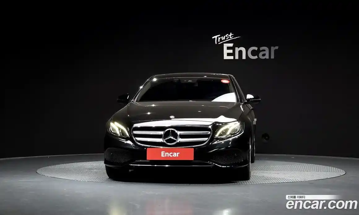 Mercedes-Benz E-Class 2018 2.0 гидро в Москве № 427644, фото 3
