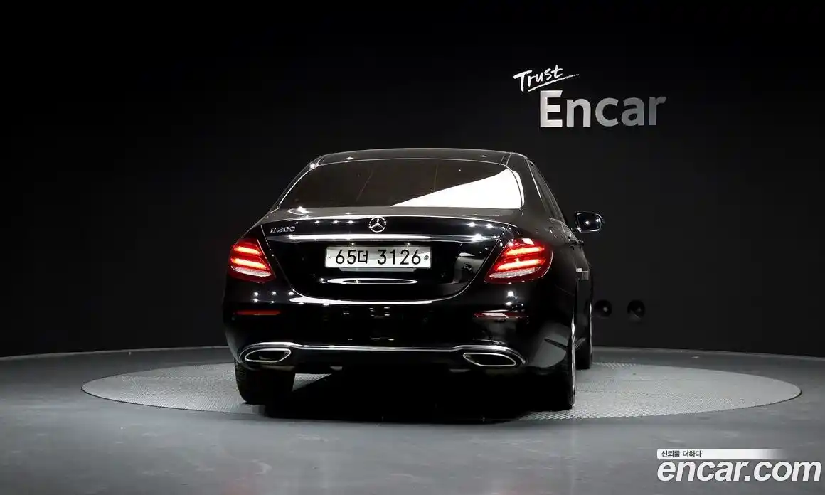 Mercedes-Benz E-Class 2018 2.0 гидро в Москве № 427644, фото 4