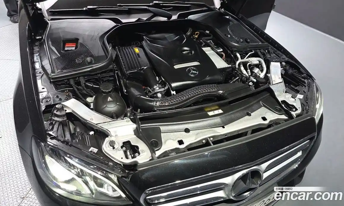 Mercedes-Benz E-Class 2018 2.0 гидро в Москве № 427644, фото 6