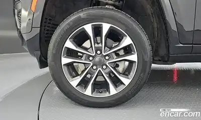 Jeep Cherokee 2022 3.6 гидро в Москве № 472778, миниатюра 5