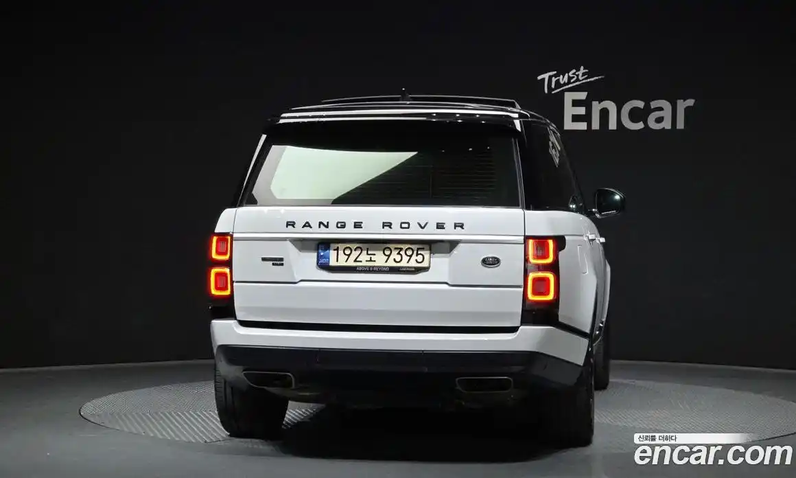 Land Rover Range-Rover 2021 3.0 гидро в Москве № 499020, фото 4