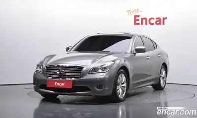 Infiniti M, 2011