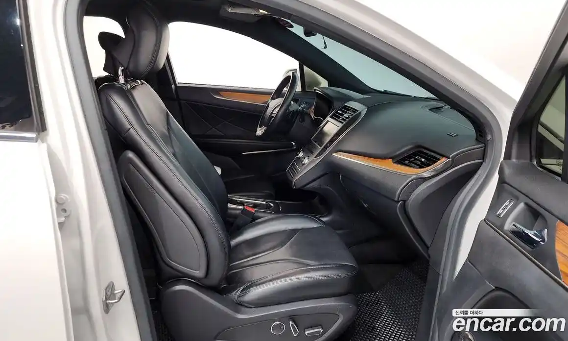 Lincoln MKC 2015 2.0 гидро в Москве № 585032, фото 11