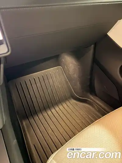 Tesla Model Y 2025 гидро в Москве № 595404, миниатюра 9