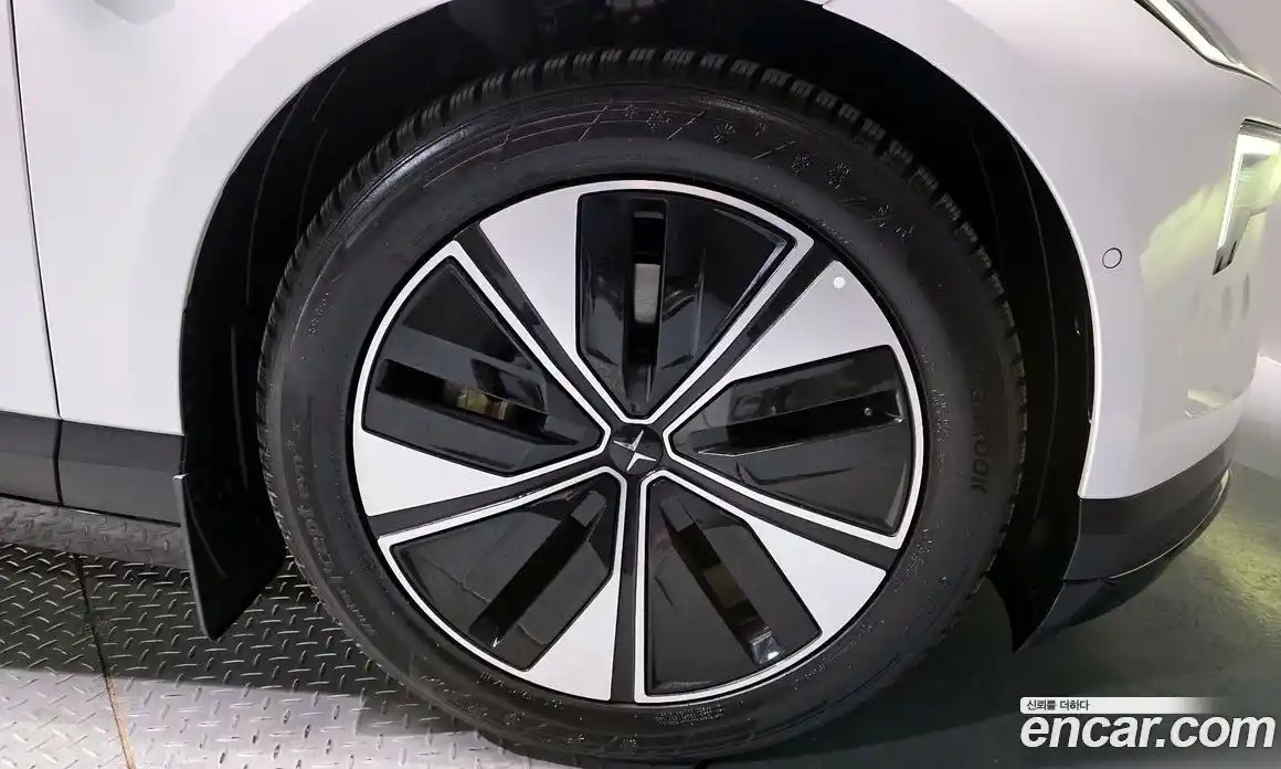 Polestar Polestar 4 2025 0.2 гидро в Москве № 610880, фото 4