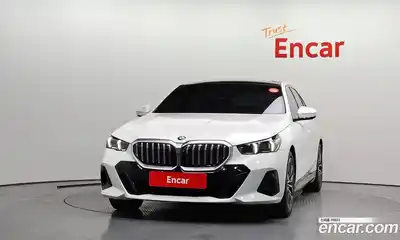 BMW 5-Series 2025 2.0 гидро в Москве № 621399, миниатюра 3