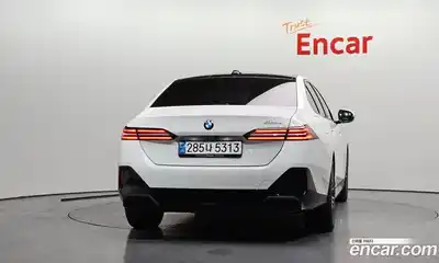 BMW 5-Series 2025 2.0 гидро в Москве № 621399, миниатюра 4
