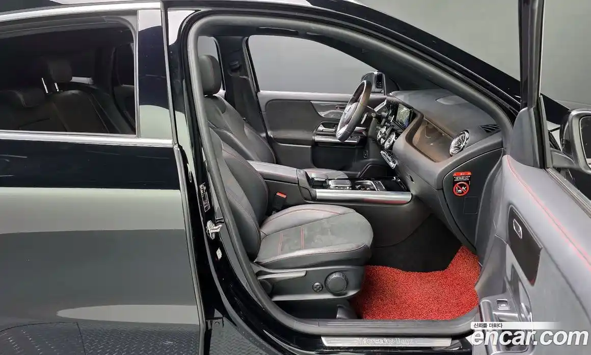 Mercedes-Benz GLA-Class 2022 2.0 гидро в Москве № 623137, фото 10