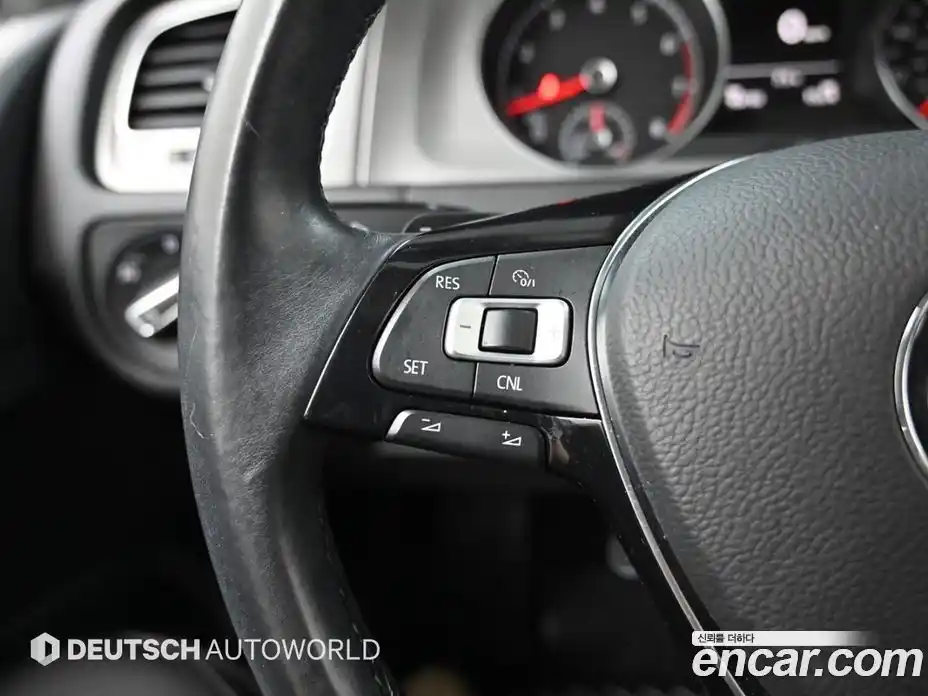 Volkswagen Golf 2016 1.8 гидро в Москве № 629317, фото 17