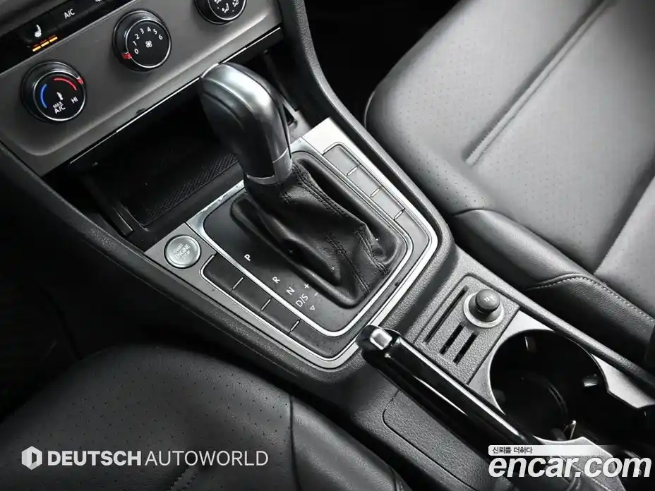 Volkswagen Golf 2016 1.8 гидро в Москве № 629317, фото 9