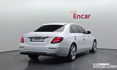 Mercedes-Benz E-Class 2018 2.0 гидро в Москве № 722759, миниатюра 2