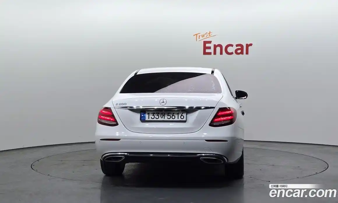 Mercedes-Benz E-Class 2018 2.0 гидро в Москве № 722759, фото 4