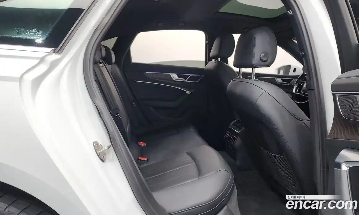 Audi A6 2022 2.0 гидро в Москве, фото 12