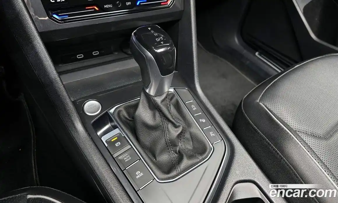 Volkswagen Tiguan 2022 2.0 гидро в Москве № 725140, фото 9
