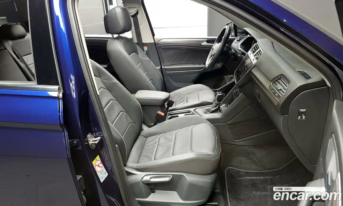Volkswagen Tiguan 2022 2.0 гидро в Москве № 725140, фото 10