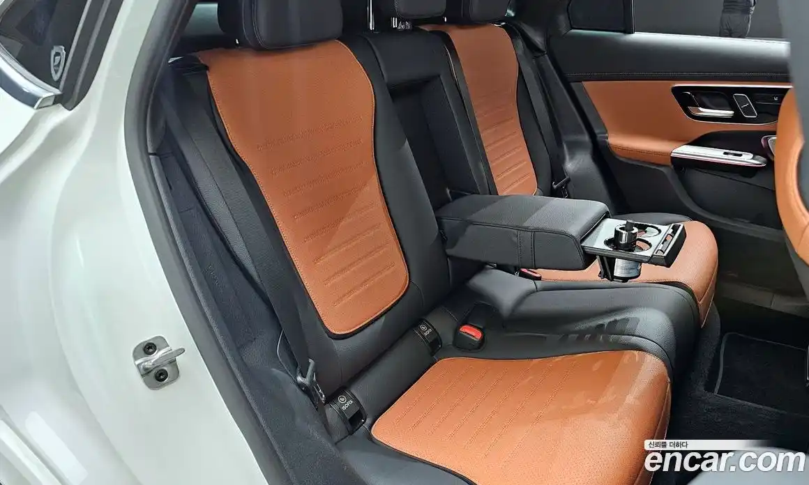 Mercedes-Benz GLC-Class 2025 2.0 гидро в Москве, фото 12